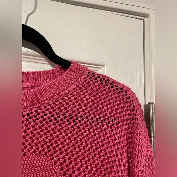 NWT No Boundaries Size XS Pink Mesh Long Sleeve Crew Neck Pullover Heart Sweater - Picture 5 of 12